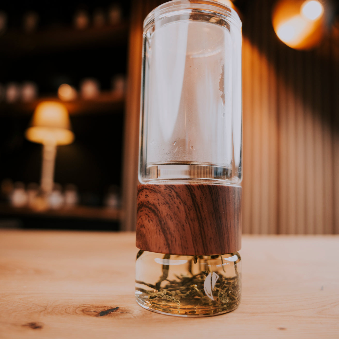 Glasflasche mit Teefilter